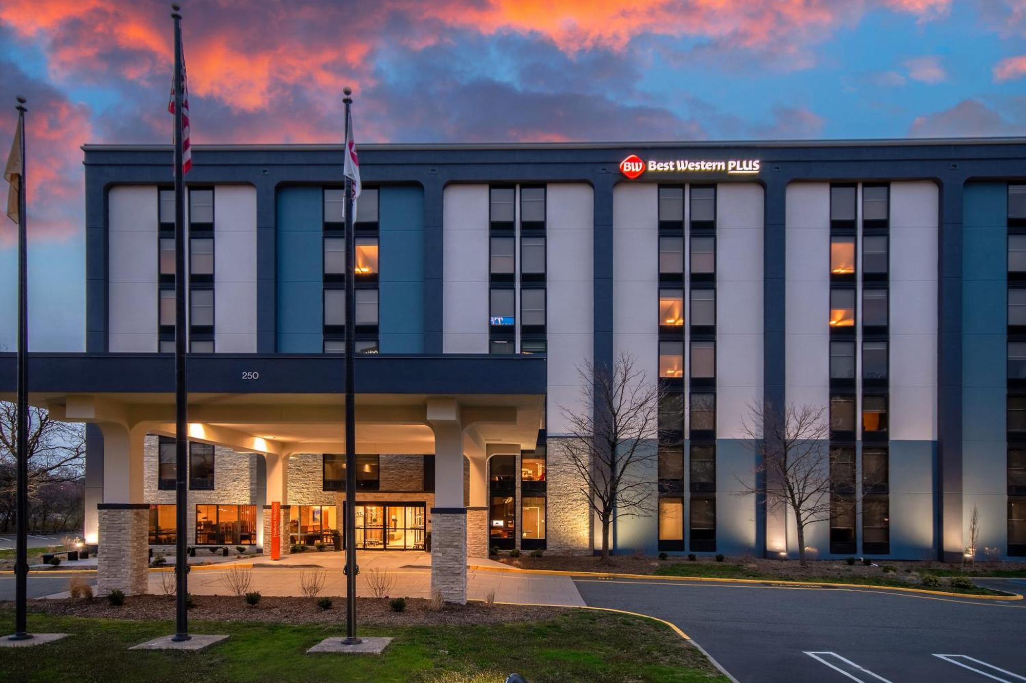 Best Western Plus Meadowlands Secaucus Exteriér fotografie
